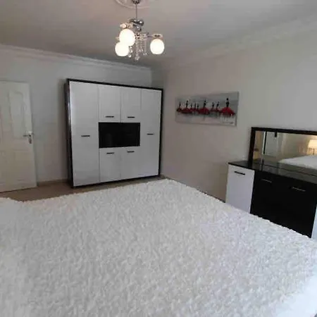 Appartement Panorama Garden Cikcilli 4+1 *